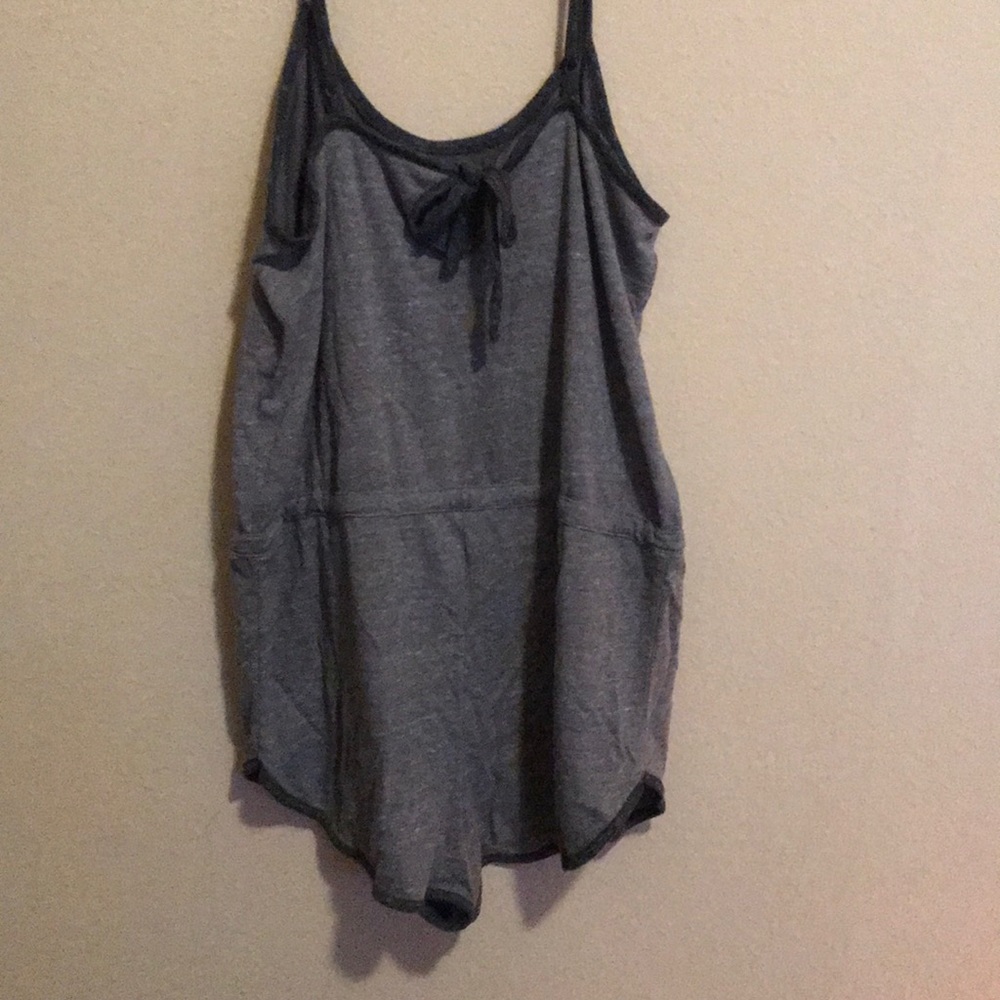 Grey - Picture 2 of 2